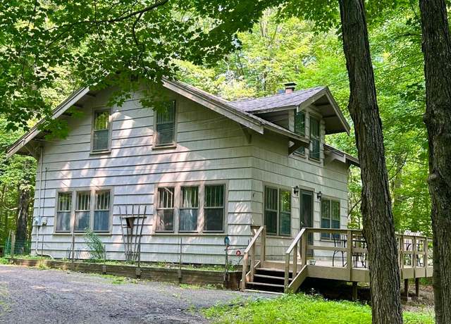 Property at 4797 Daniels Rd, Duluth, MN 55811, 2 beds, 1 bath