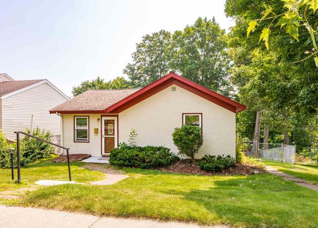 Property at 236 E Anoka St, Duluth, MN 55803, 2 beds, 2 baths