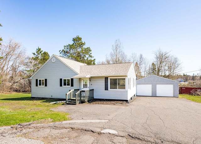 Property at 30 W Linden St, Duluth, MN 55811, 3 beds, 1 bath