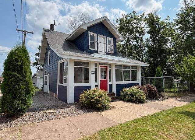 Property at 814 N 47th Ave Ave E, Duluth, MN 55804, 3 beds, 1 bath