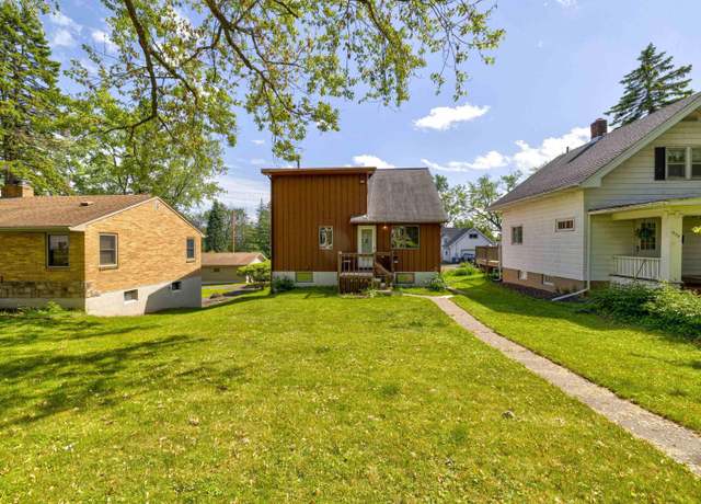 Property at 4128 Gladstone St, Duluth, MN 55804, 3 beds, 2 baths