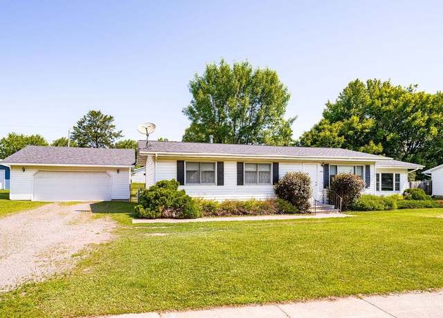 Property at 1419 Doddridge Ave, Cloquet, MN 55720, 4 beds, 2 baths
