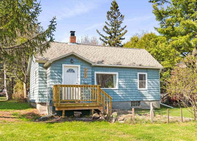 Property at 727 11th Ave, Two Harbors, MN 55616, 2 beds, 1 bath