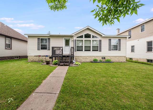 Property at 1423 101st Ave Ave W, Duluth, MN 55805, 3 beds, 2 baths