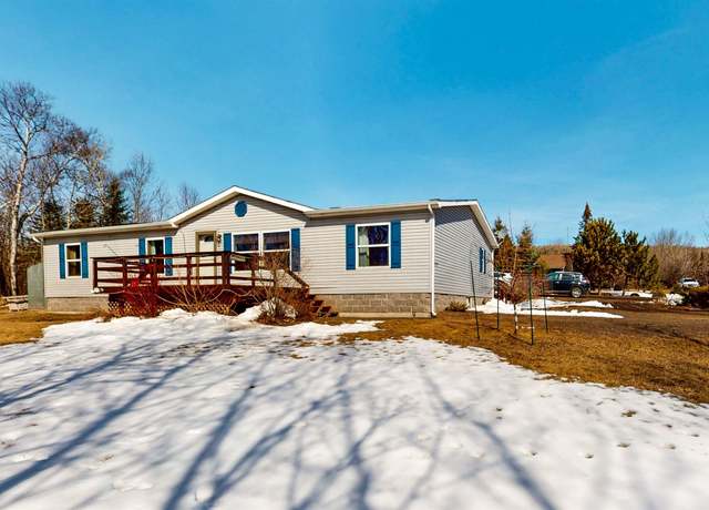 Property at 335 W 9th Ave, Grand Marais, MN 55604, 3 beds, 2 baths