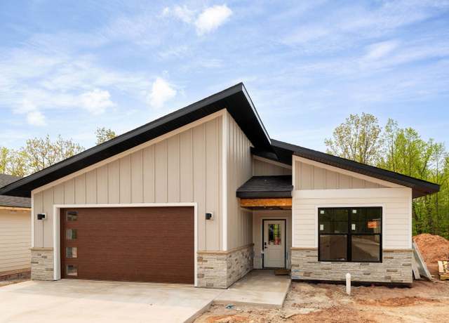 Property at 121 Goldys Way, Duluth, MN 55807, 3 beds, 2 baths