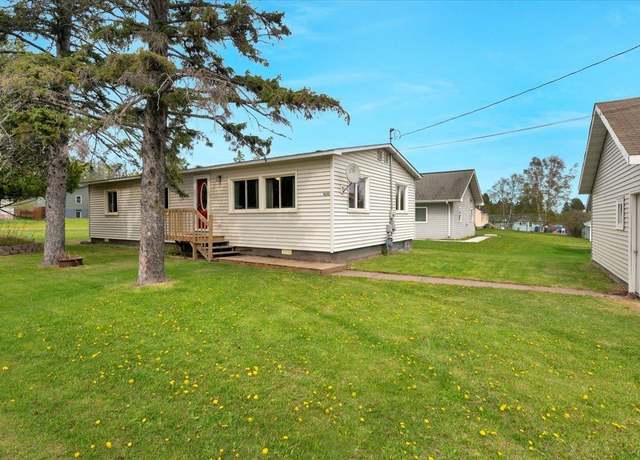 Property at 1632 9th Ave, Two Harbors, MN 55616, 3 beds, 1 bath