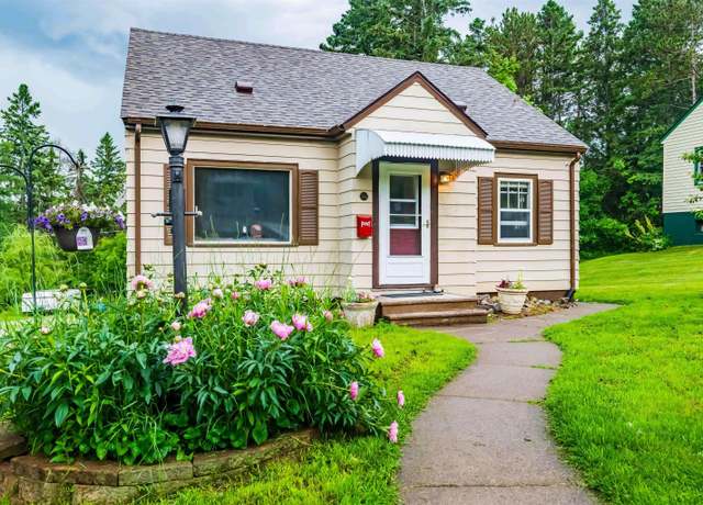 Property at 552 Park St, Duluth, MN 55803, 3 beds, 1 bath