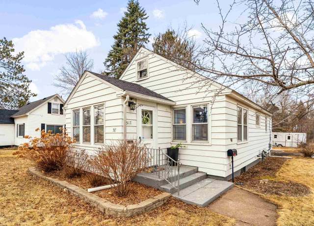 Property at 517 Carlton Ave W, Cloquet, MN 55720, 2 beds, 1.5 baths