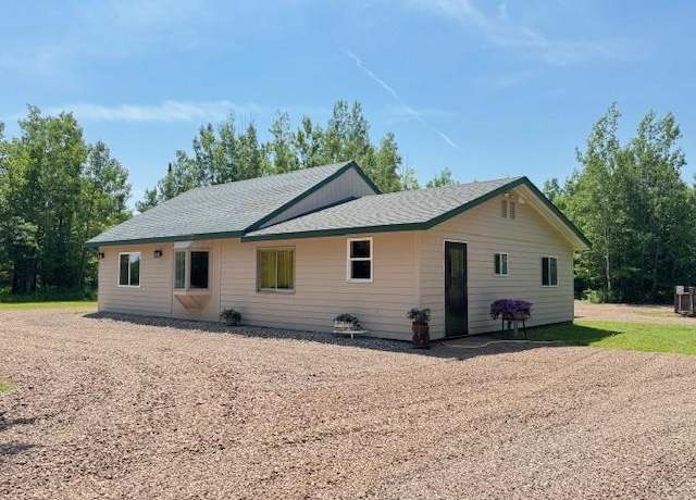 Property at 2218 E Pioneer Rd, Duluth, MN 55804, 3 beds, 1 bath