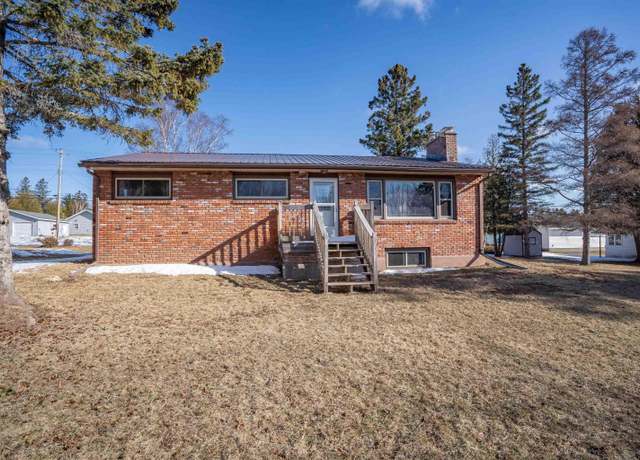 Property at 1615 8th Ave, Two Harbors, MN 55616, 3 beds, 1 bath