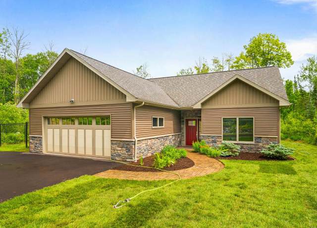 Property at 5676 N Tischer Rd, Duluth, MN 55804, 2 beds, 2 baths