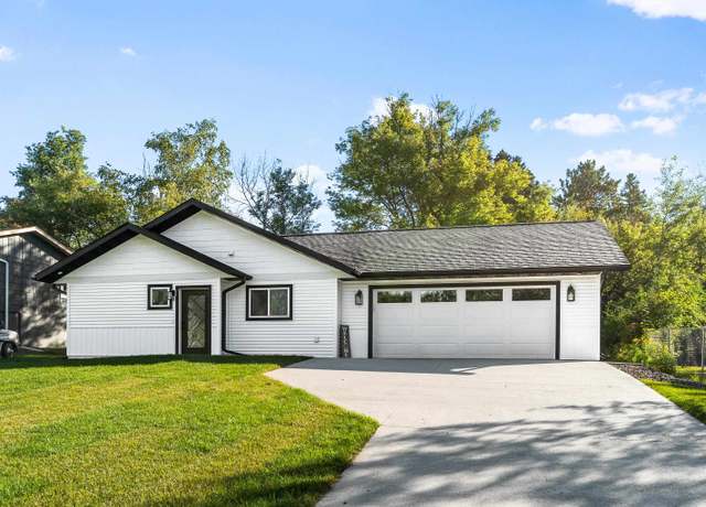 Property at 2440 Hutchinson Rd, Duluth, MN 55811, 3 beds, 2 baths