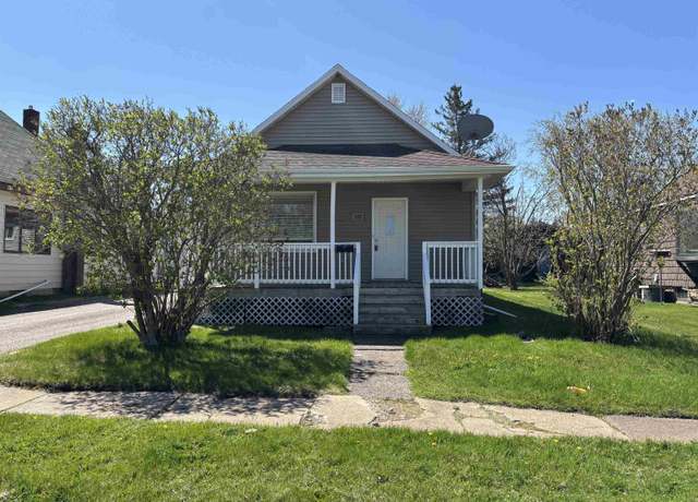 Property at 132 1st St, Proctor, MN 55801, 2 beds, 1 bath
