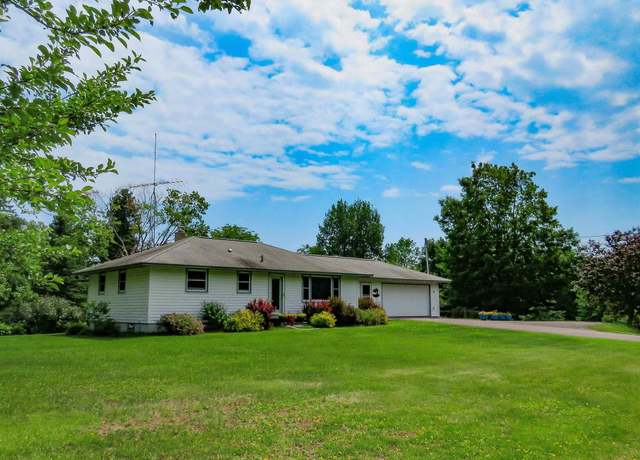Property at 532 Caribou Trl, Lutsen, MN 55612, 3 beds, 1 bath