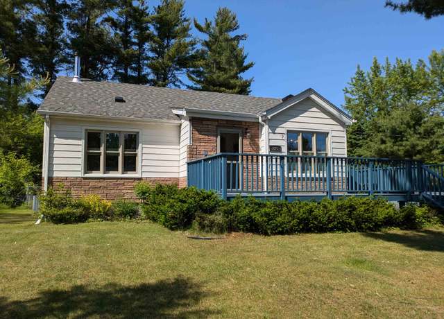 Property at 225 Ashland Ave, Carlton, MN 55718, 2 beds, 1 bath
