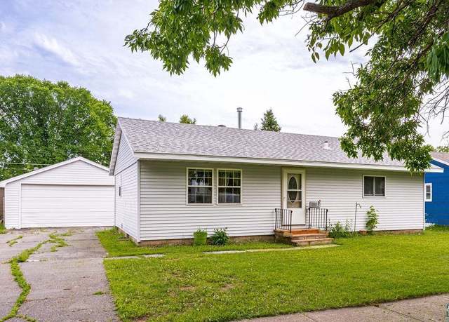 Property at 27 James Rd, Silver Bay, MN 55614, 3 beds, 2 baths