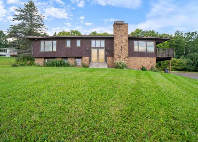 Property at 3273 Strand Rd, Duluth, MN 55803, 4 beds, 3 baths