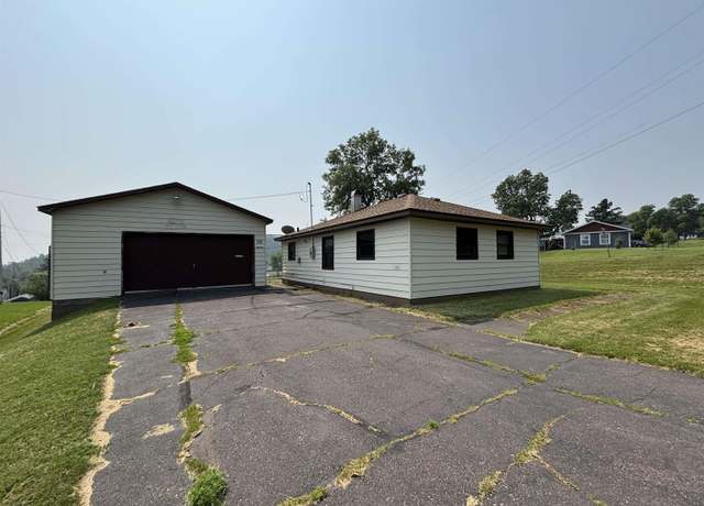 Property at 16 Carter Ln, Silver Bay, MN 55614, 3 beds, 1 bath