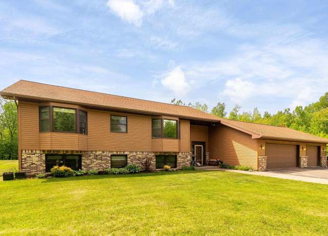 Property at 4409 Cedarway Rd, Duluth, MN 55810, 4 beds, 2 baths