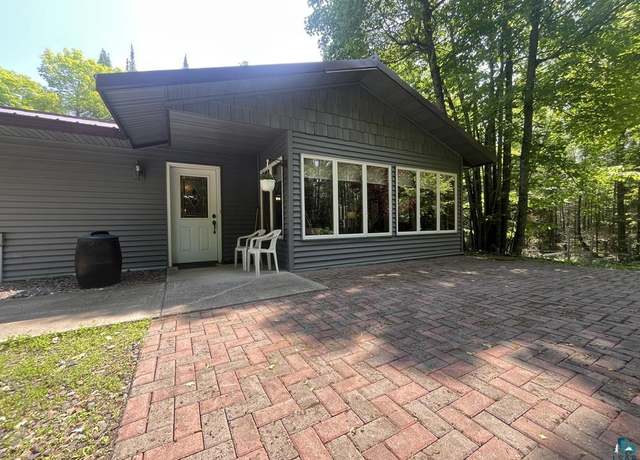 Property at 6650 Abbott Rd, Duluth, MN 55803, 3 beds, 2 baths