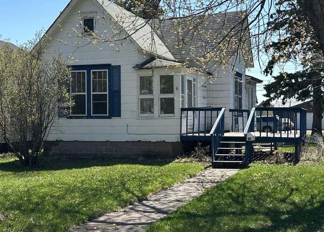 Property at 714 10th Ave, Two Harbors, MN 55616, 3 beds, 1 bath