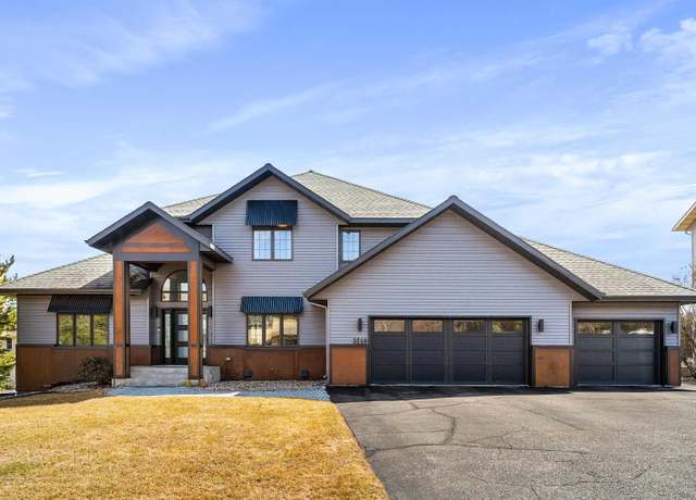 Property at 3710 North Ridge Rd, Duluth, MN 55804, 5 beds, 3.5 baths