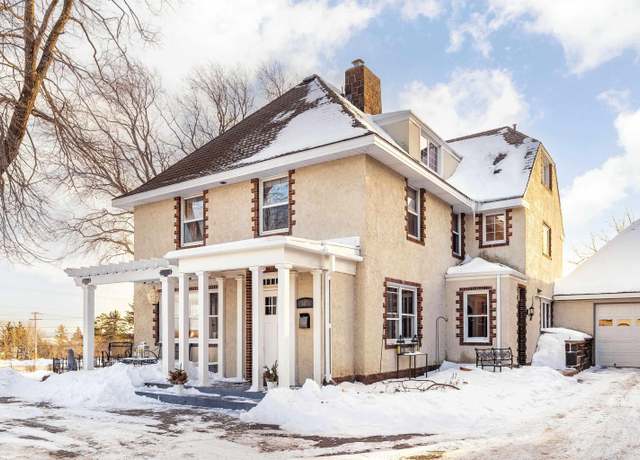 Property at 407 Wallace Ave, Duluth, MN 55812, 4 beds, 3.5 baths