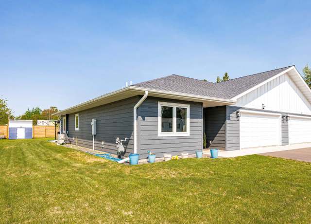 Property at 609 Adams St, Cloquet, MN 55720, 2 beds, 2 baths