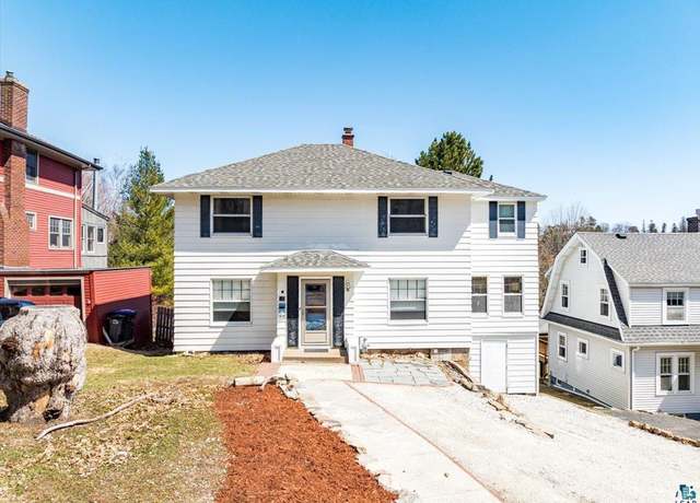 Property at 44 Minneapolis Ave, Duluth, MN 55803, 6 beds, 2.5 baths