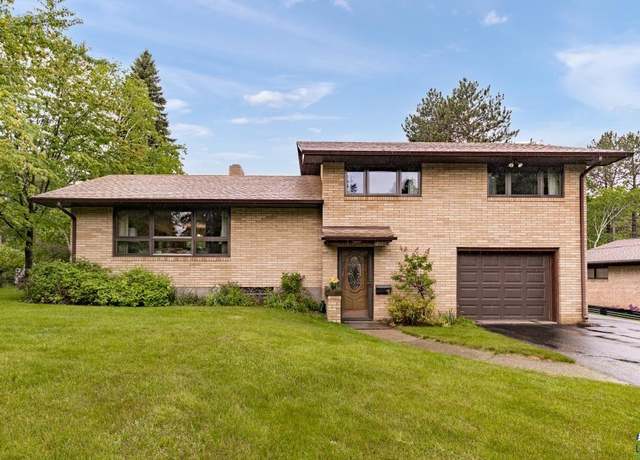 Property at 2125 Harvard Ave, Duluth, MN 55803, 3 beds, 1.5 baths