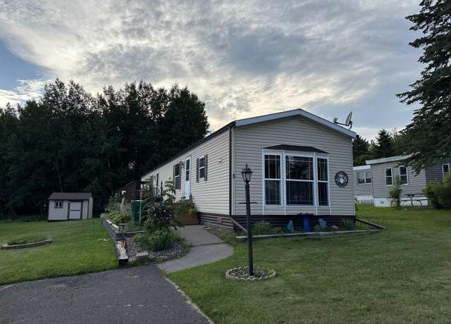 Property at 5 Barker Dr, Duluth, MN 55808, 3 beds, 2 baths