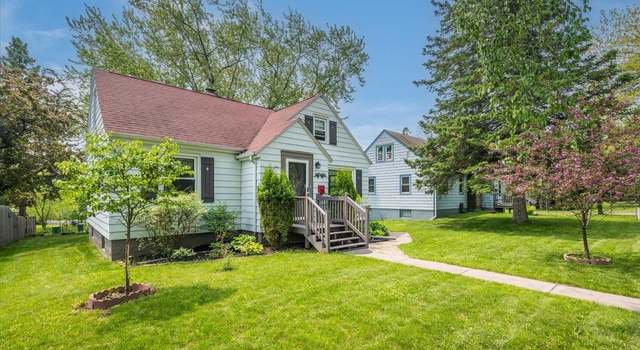 Photo of 4106 Gladstone St, Duluth, MN 55804