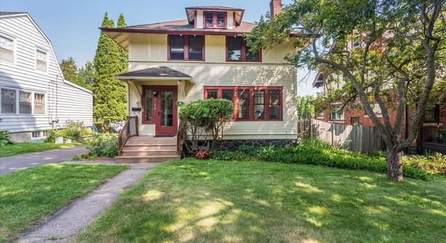 Photo of 2108 Lakeview Dr, Duluth, MN 55803