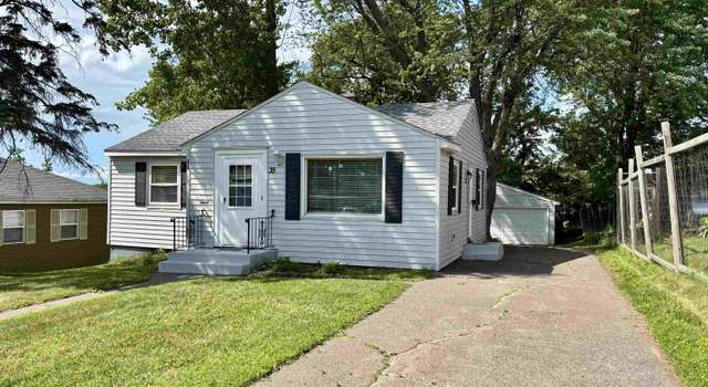 Photo of 35 E Faribault St, Duluth, MN 55803