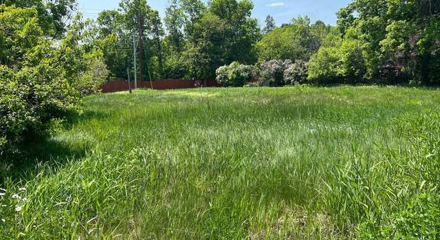 Photo of 140 W Central Entrance, Duluth, MN 55811