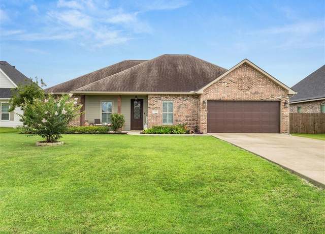 Property at 1465 Cameron Ct, Lake Charles, LA 70611, 3 beds, 2 baths