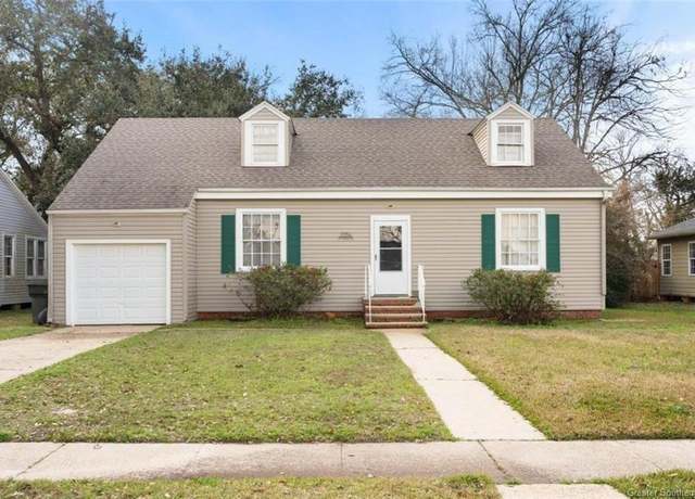 Property at 1026 11th St, Lake Charles, LA 70601, 3 beds, 2 baths