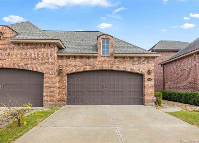 Property at 1550 Lacadie Dr #21, Lake Charles, LA 70605, 3 beds, 2.5 baths