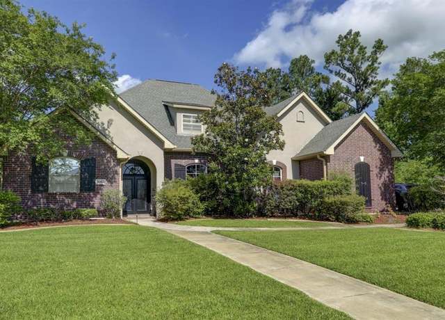 Property at 5865 E Brook Flower Cir E, Lake Charles, LA 70605, 5 beds, 3.5 baths