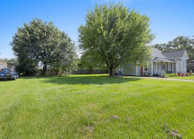 Property at 725 Pine St, Lake Charles, LA 70601