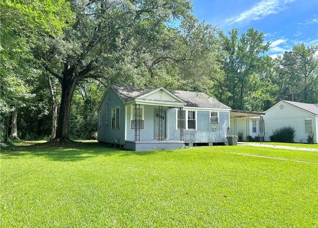 Property at 512 Forest Dr, Oakdale, LA 71463, 2 beds, 1 bath