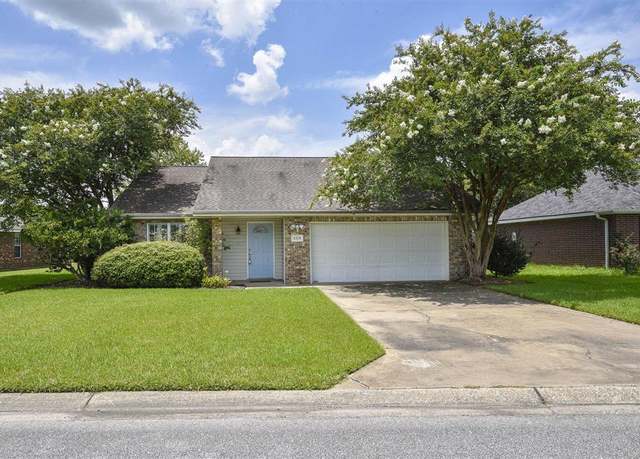Property at 5714 Adair Dr, Lake Charles, LA 70605, 2 beds, 2 baths