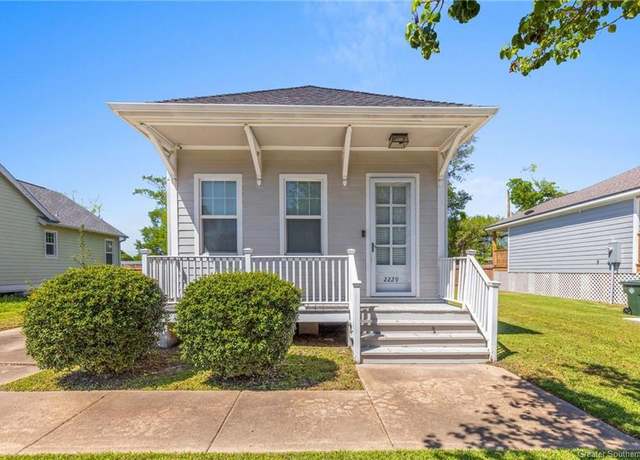 Property at 2229 Phillips Ct, Lake Charles, LA 70601, 2 beds, 1 bath