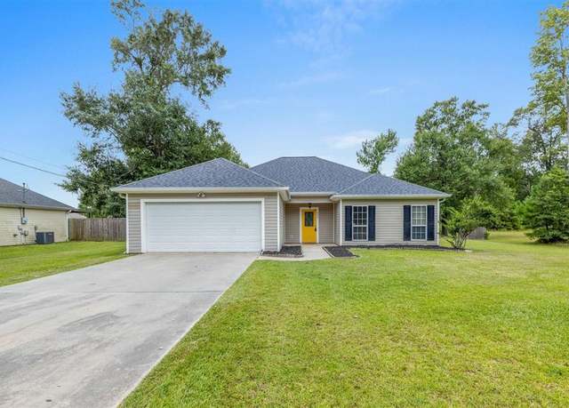 Property at 620 You Winn Rd, Moss Bluff, LA 70611, 3 beds, 2 baths
