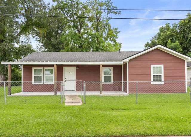 Property at 3101 Center St, Lake Charles, LA 70601, 3 beds, 1 bath
