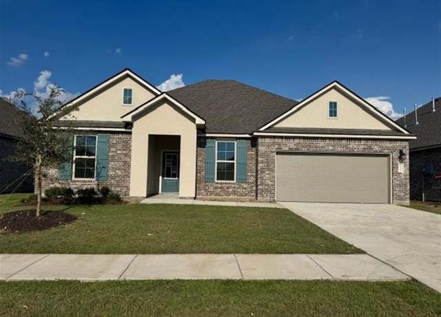 Property at 4669 E Ridge Rd E, Lake Charles, LA 70607, 4 beds, 2 baths