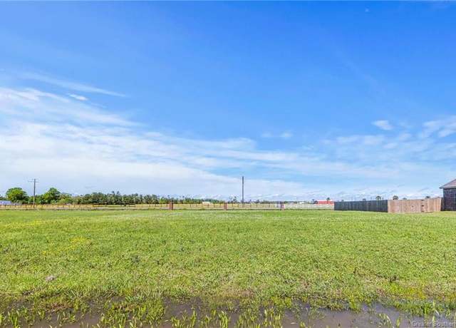 Property at 0 Gentry Dr, Sulphur, LA 70665