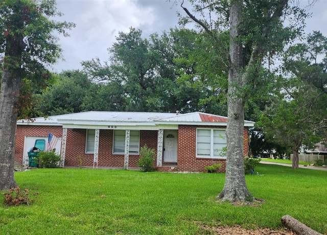 Property at 900 Mathilda Dr, Sulphur, LA 70663, 3 beds, 1 bath