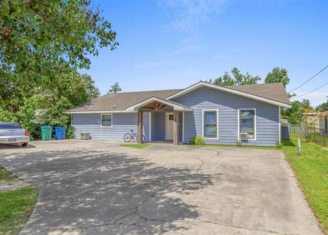 Property at 206 Vine St St, Sulphur, LA 70663, 4 beds, 2 baths